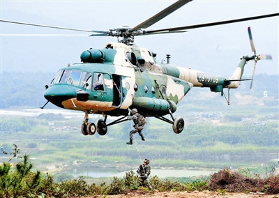 10��23�գ��Ͼ�܊�^ĳ�����t���B���ٱ��M�ЙC��Ӗ�����Ԍ��H�Є�ӭ���h��ʮ�˴��� �F�z