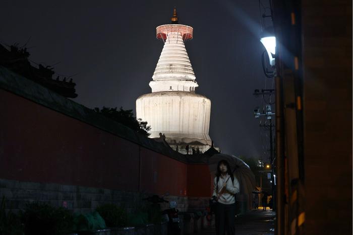 北京西城妙應寺白塔點亮