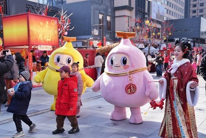 北京：市民隆福寺街區品年味