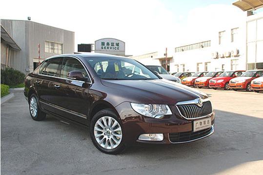 �D��˹���_��J