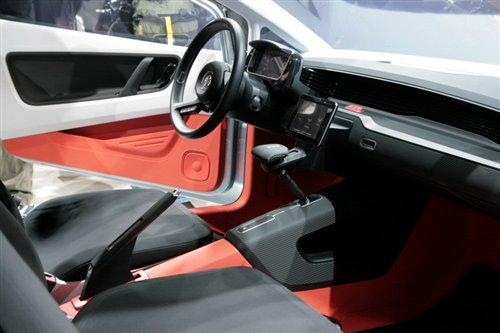 �ٹ����ͺ�2.44L ����Up!Lite����܇(ch��) ��܇(ch��)֮��