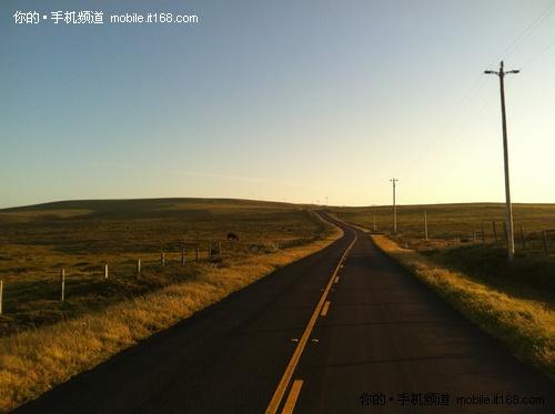 ���՘ӏ��״��ع⣺iPhone 4�܏���