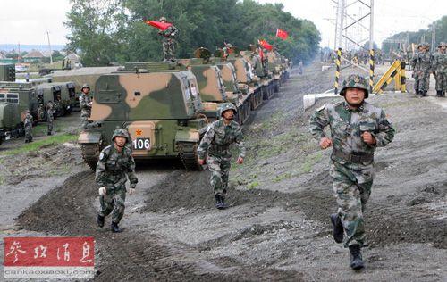  8��3�գ������ж���܊�ݡ���ƽʹ��-2013���Ľ��܊�܊��꠵��_���_˹܇�����e˹���ݡ�(������)