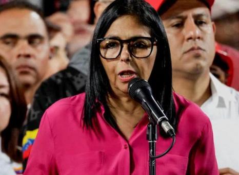 委內瑞拉代總統會見美國外交使團團長