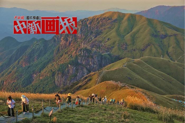 九九重陽登高望遠 走出家門“向上社交”