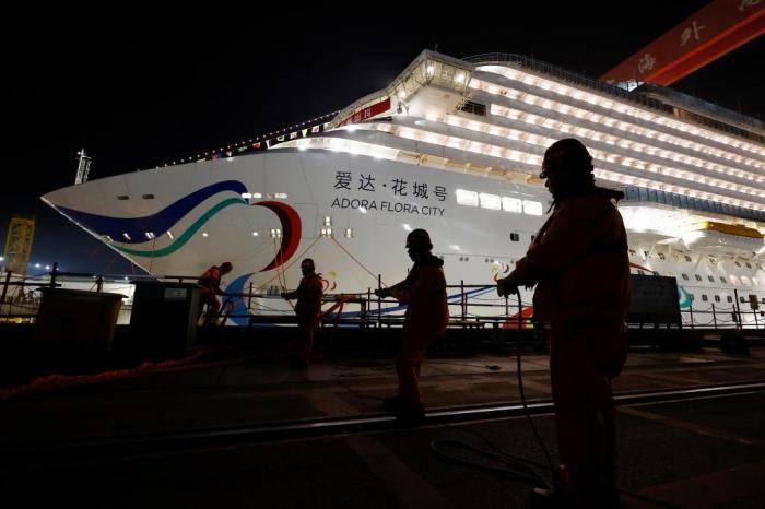 第二艘國產大型郵輪“愛達·花城號”開啟出塢模式
