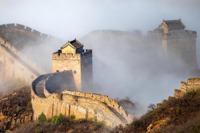 金山嶺長(zhǎng)城雨后再現(xiàn)云海景觀(guān)